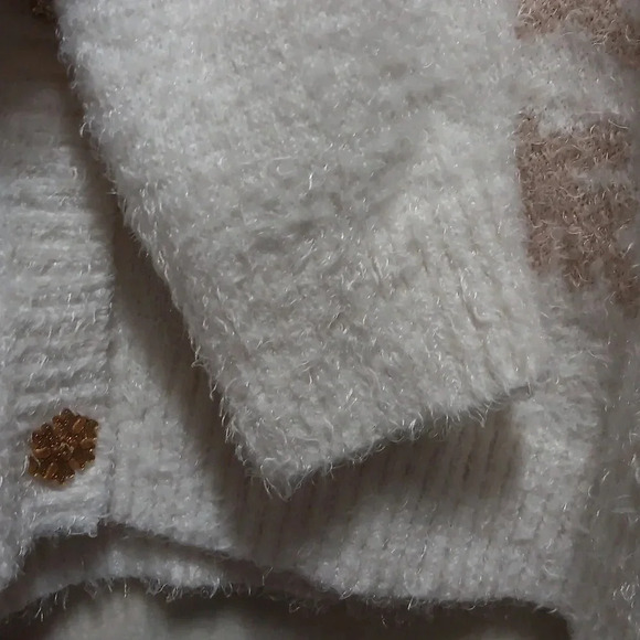 Womens XXL 33 Degrees White Gold Snowflake Fuzzy Sweater Grannycore Metallic - Picture 6 of 7